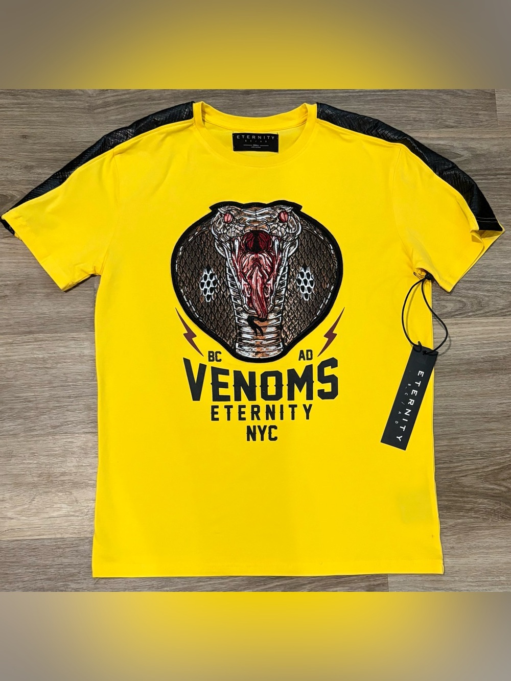 ETERNITY BC/AD Men`s Venom Cobra T-shirt Small Live Fast MSRP $49 New with Tags